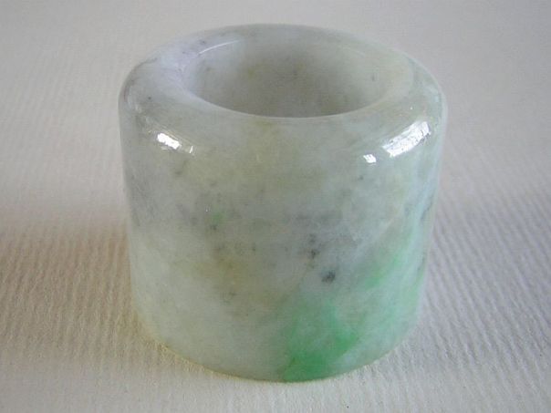 Banzhi made of jadeite/Fei tsui - (6751)